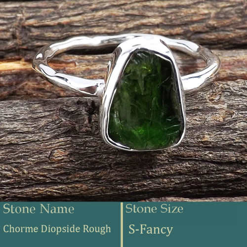 Chrome Diopside Rough E - SRR987-Charming Party Wear 925 Silver Ring Rough Gemstone Wholes