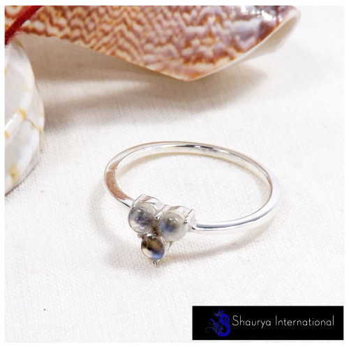Rainbow Moonstone Cab C - SFJ907-Light Weight Cabochon Gemstone Trilogy Tiny Ring 925 Sterling Silver