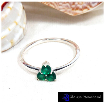 Green Onyx Cut L - SFJ906-Classic Light Weight Cut Gemstone Trilogy Ring 925 Sterling Silver