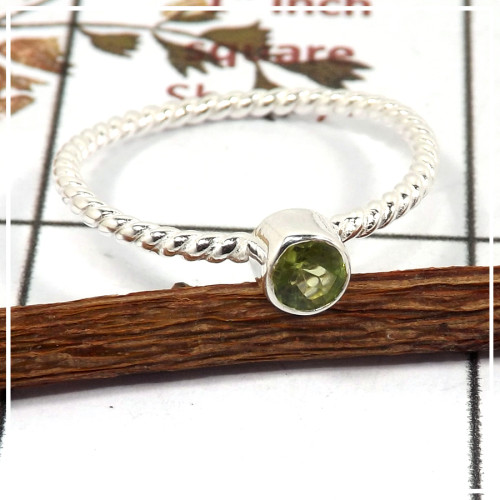 Peridot Cut B - STK935-Solid 925 Silver Light Weight Women Stacking Ring Cab & Cut Gemstone