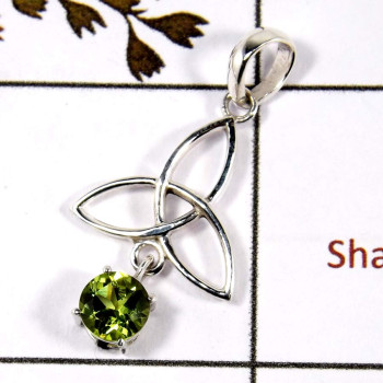 Peridot Cut J - SD568-Gorgeous Cut Gemstone Celtic Trinity Design Pendant 925 Sterling Silver Peridot Cut J - SD568-Gorgeous Cut Gemstone Celtic Trinity Design Pendant 925 Sterling Silver
