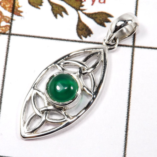 Green Onyx Cab A - CSP928-Indian Factory Made Trinity Design Pendant Cab Gemstone 925 Sterling Silver Green Onyx Cab A - CSP928-Indian Factory Made Trinity Design Pendant Cab Gemstone 925 Sterling Silver