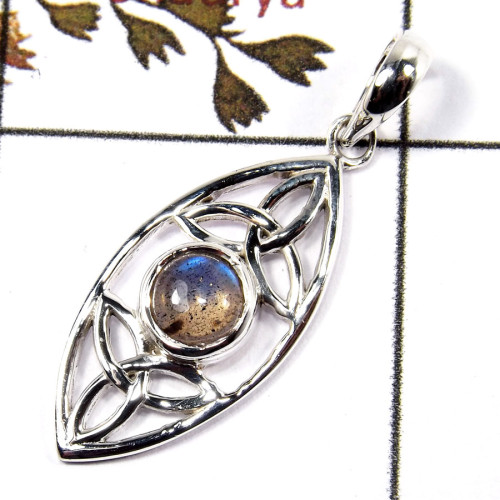 Labradorite Cab D - CSP928-Indian Factory Made Trinity Design Pendant Cab Gemstone 925 Sterling Silver Labradorite Cab D - CSP928-Indian Factory Made Trinity Design Pendant Cab Gemstone 925 Sterling Silver