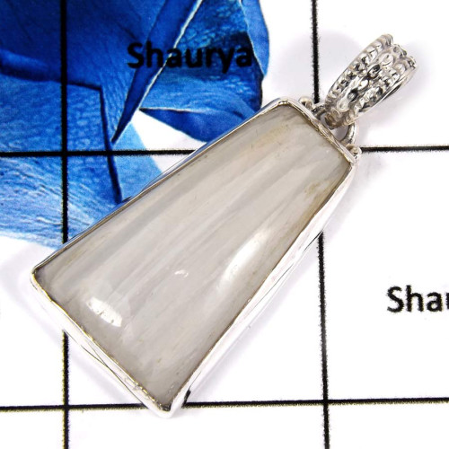 Selenite O - ISP640-Gorgeous White Selenite Gemstone Pendant 925 Sterling Silver Plain Setting Selenite O - ISP640-Gorgeous White Selenite Gemstone Pendant 925 Sterling Silver Plain Setting
