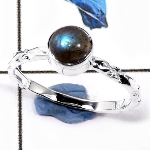 Labradorite Cab B - CMJ840-Solid 925 Sterling Silver Cab Gemstone Light Weight Wholesale Ring