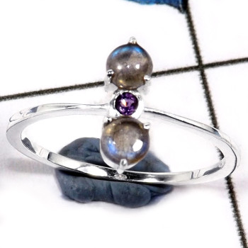 Labradorite Cab & Amethyst Cut B - SFJ893-Solid 925 Sterling Silver Cab & Cut Gemstone Light Weight Ring