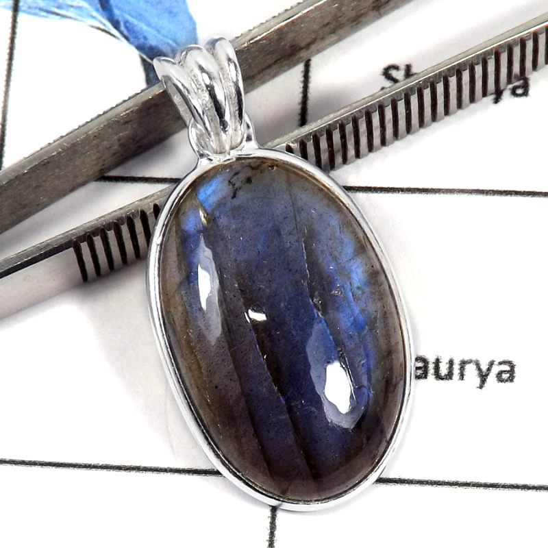 Labradorite Cab O - BPS892-Awesome Cab Gemstone 925 Sterling Silver Bezel Setting Pendant