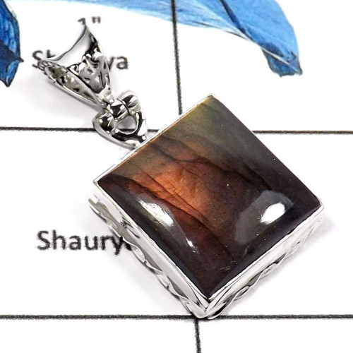 Purple Labradorite D - ISP590-Sparkling Purple Labradorite Gemstone Wholesale Pendants 925 Sterling Silver