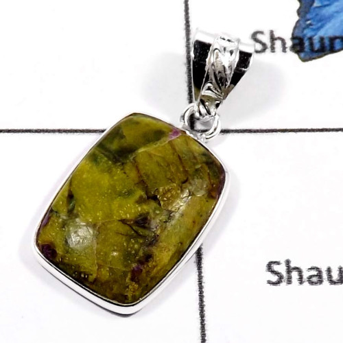 Mohave Stichtite A - BPS854-925 Sterling Silver Fabulous Gemstone Mohave Stichtite Gemstone Wholesale Bezel Pendants