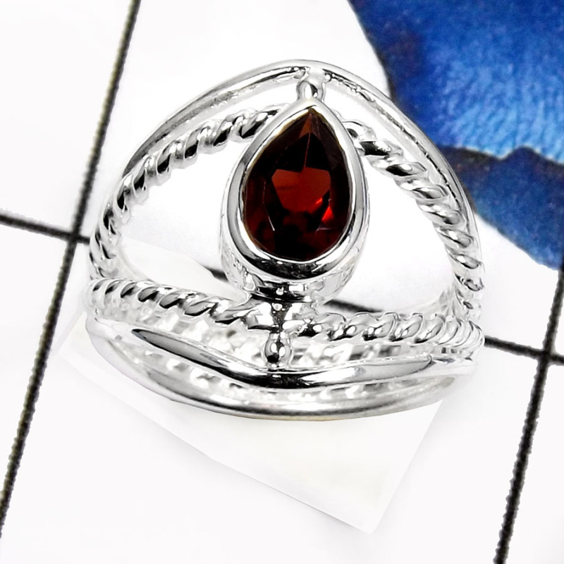Garnet Cut A - SDR523-Latest Design Cut Gemstone Wholesale Designer Rings 925 Sterling Silver Garnet Cut A - SDR523-Latest Design Cut Gemstone Wholesale Designer Rings 925 Sterling Silver