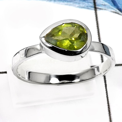 Peridot E - RSS833-Gorgeous Colorful Gemstones Wholesale Small Rings 925 Sterling Silver