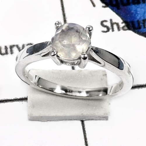 Rainbow Moonstone Cut D - RSS814-Classic Cut Gemstones Handmade Light Weight Rings 925 Sterling Silver