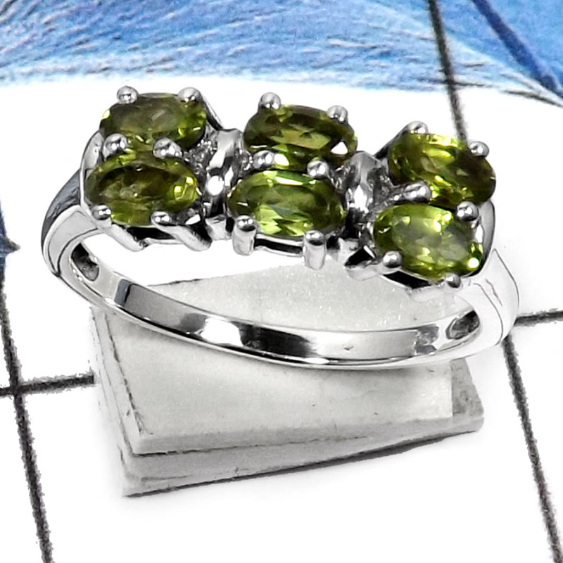 Peridot A - RSS811-Latest New Design Cut Gemstones Wholesale Rings 925 Sterling Silver