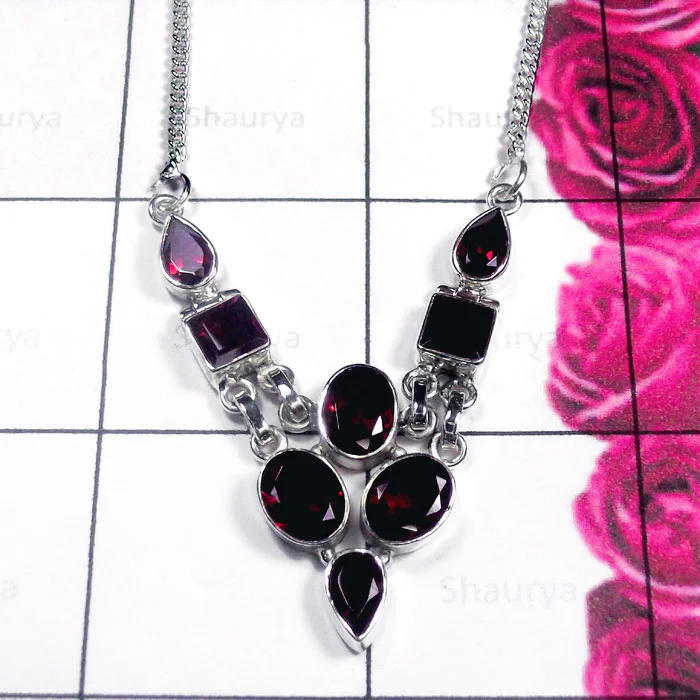 Garnet A - SDN990-Semiprecious Gemstone Sterling Silver Elegant Necklace Garnet A - SDN990-Semiprecious Gemstone Sterling Silver Elegant Necklace