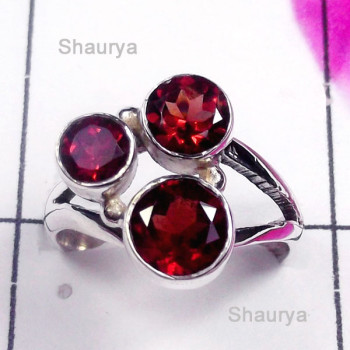 Garnet D - SDR982-Exclusive Silver Semiprecious Gemstone Trendy Ring Garnet D - SDR982-Exclusive Silver Semiprecious Gemstone Trendy Ring