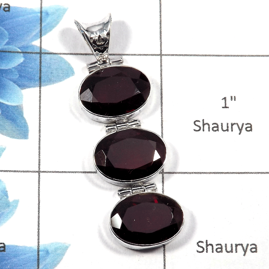Garnet Cut SALE737 - Natural Red Garnet Cut Gemstone Solid 925 Sterling Silver Plain Setting Pendant Garnet Cut SALE737 - Natural Red Garnet Cut Gemstone Solid 925 Sterling Silver Plain Setting Pendant